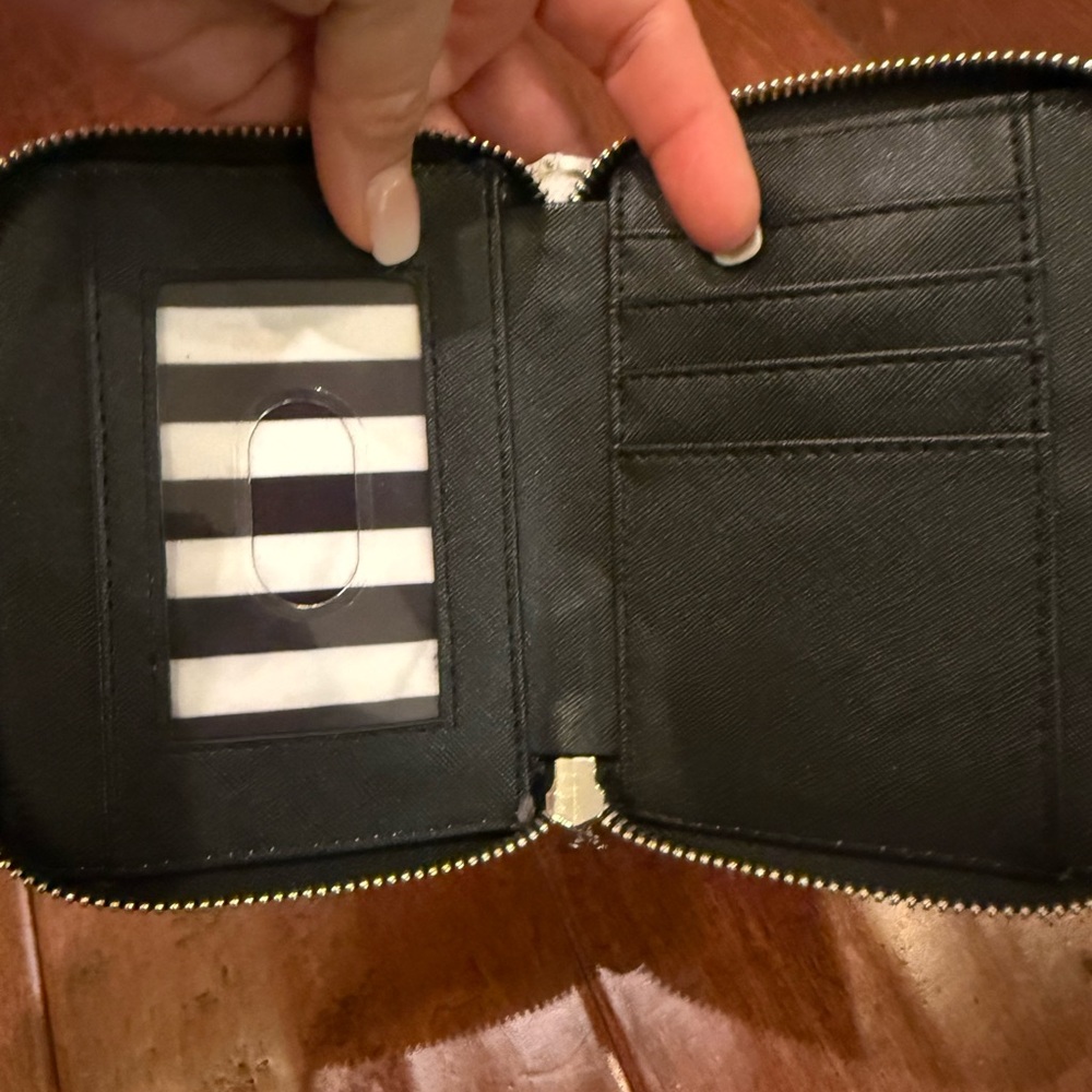 Disney Loungefly Mickey Mouse Rainbow Wallet - Picture 5 of 5